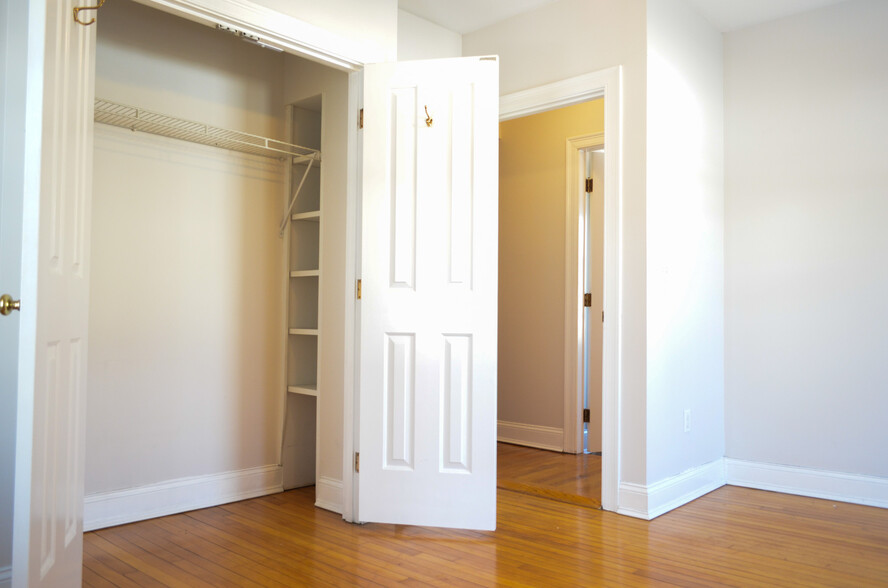 Bedroom 2 - 347 Ocean St