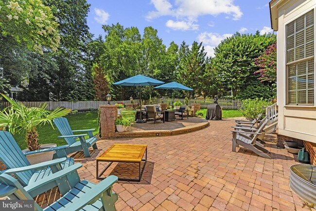 Building Photo - 43550 Riverpoint Dr