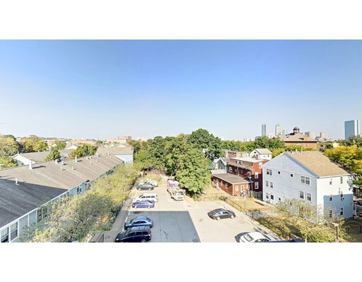 Building Photo - 306 Dudley St