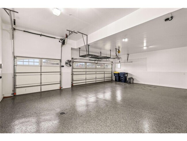 Building Photo - 16122 Estate Ln