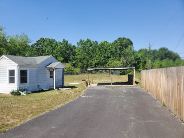 Building Photo - 2025 Filbert Hwy