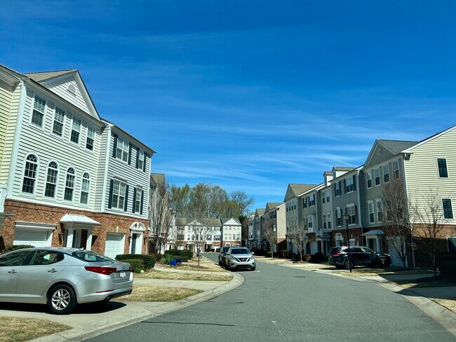 Building Photo - 5554 Werburgh St