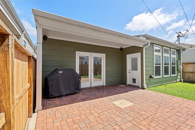 Building Photo - 6039 Yale St