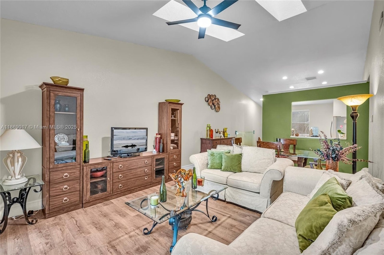 Building Photo - 2511 NW 56th Ave