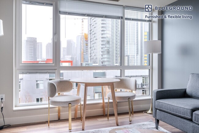 Building Photo - 101 Taylor Ave N