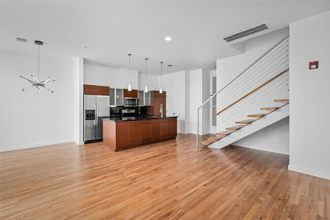 Building Photo - 5712 Winsome Ln