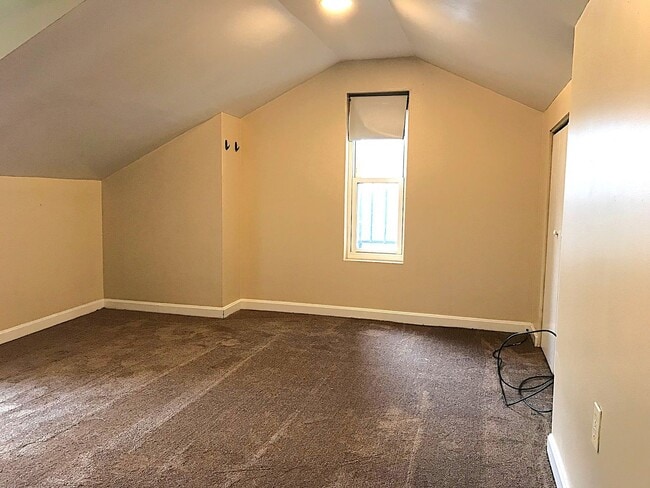 Building Photo - 51 S 21st St