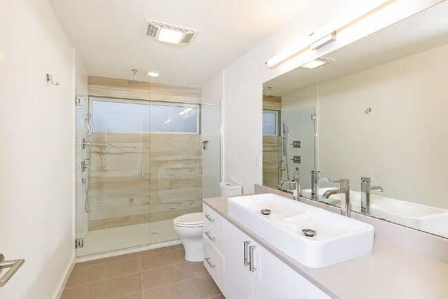 Building Photo - 824 NW 53rd St