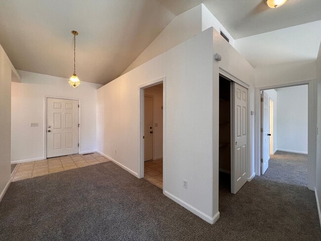 Building Photo - 3 bedroom Fernley home in Donner Trails, F...