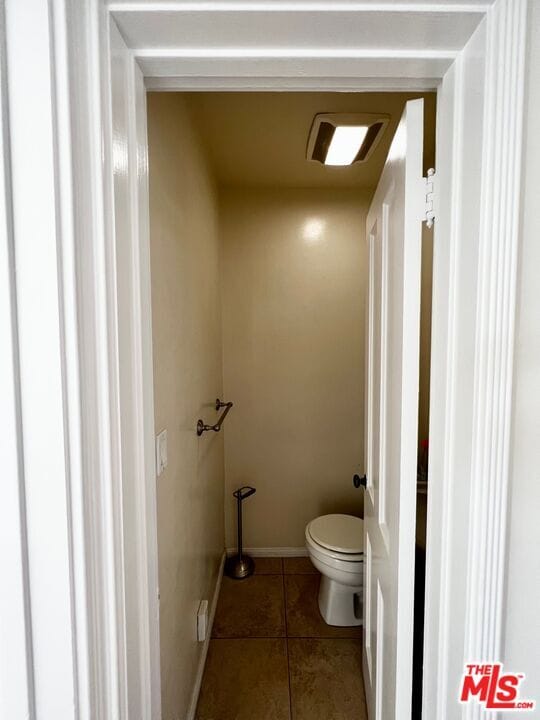 Building Photo - 5039 Inadale Ave