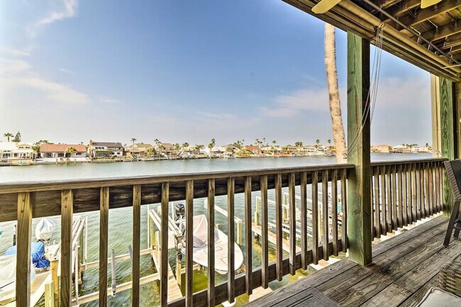 Building Photo - 15425 Fortuna Bay Dr