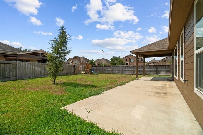 Building Photo - 18543 Gardens End Ln