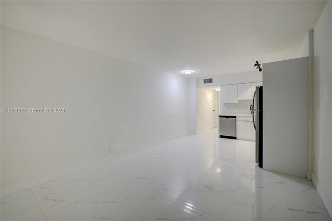 Building Photo - 1740 Funston St