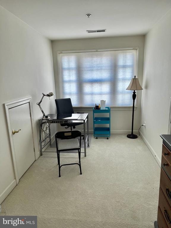 Building Photo - 1607 Seneca Ave