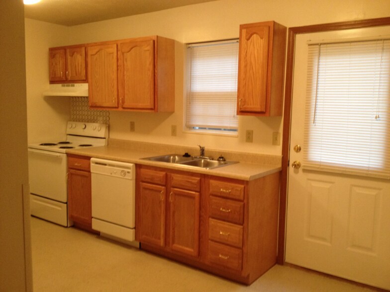 Primary Photo - 1000 Church Hill Dr