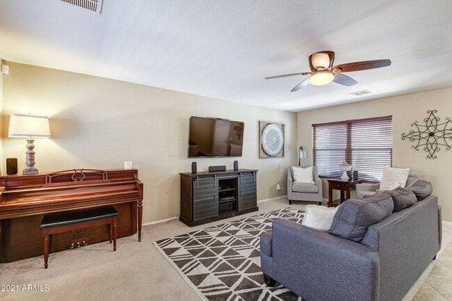 Building Photo - Fantastic Chandler Home!