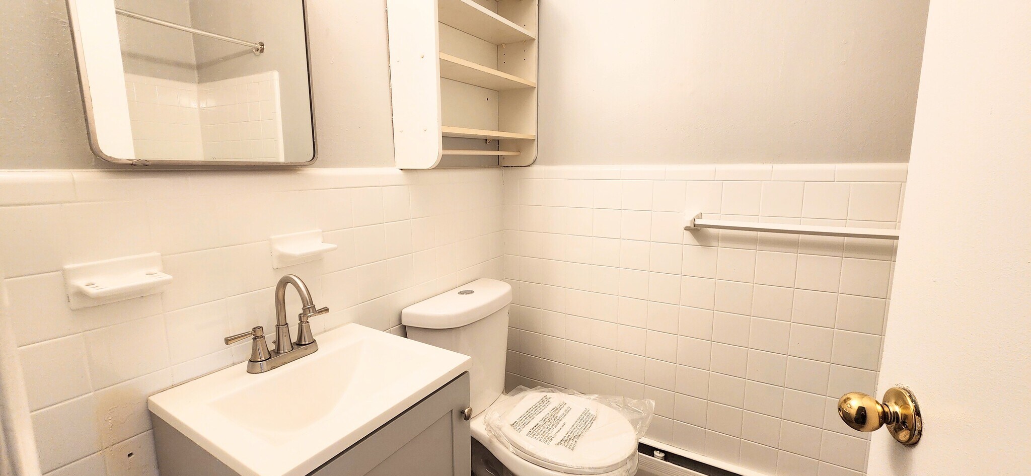 Building Photo - 3025 Devereaux Ave