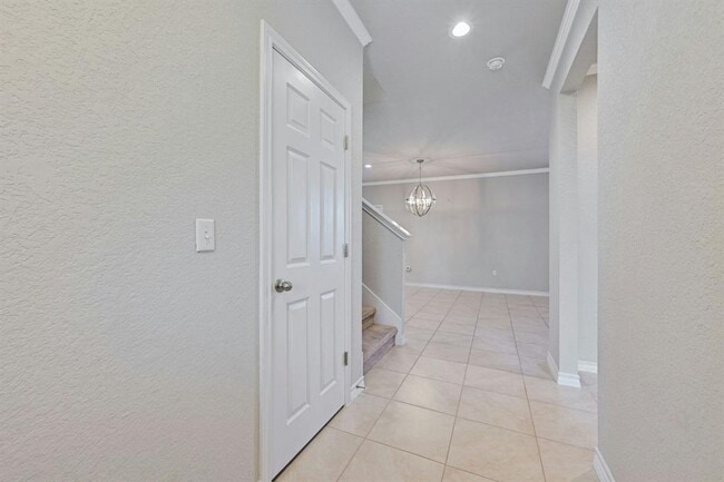 Building Photo - 5508 Mickelson Cove