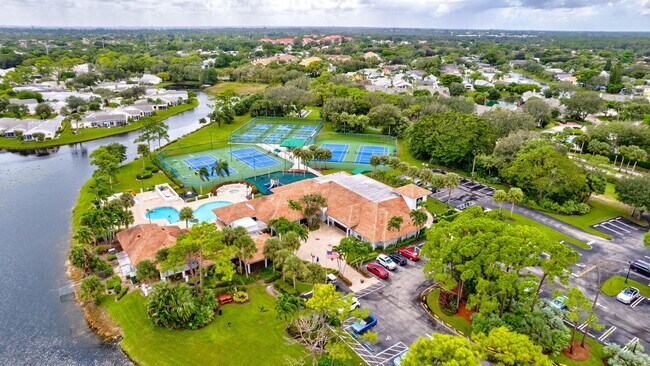 Building Photo - 208 Caribe Ct