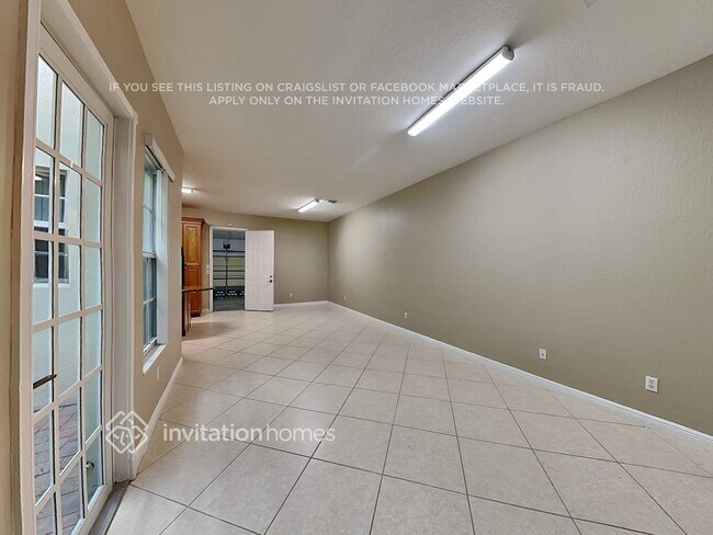 Building Photo - 716 NW 83rd Pl