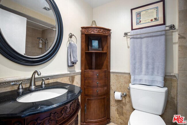 Building Photo - 4316 Marina City Dr