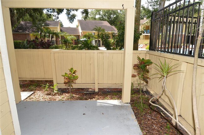 Building Photo - 8647 Mallard Reserve Dr