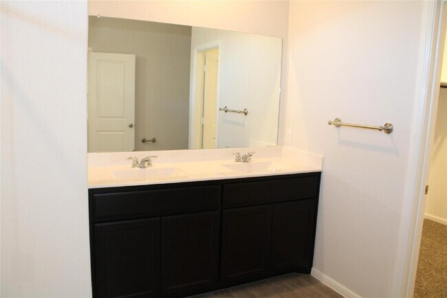 Building Photo - 769 Beebrush Dr