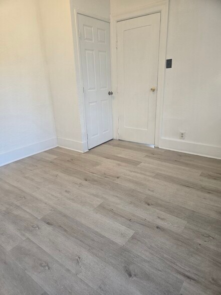 Building Photo - 331 W 49th St