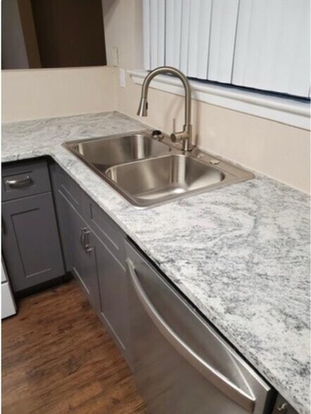 Building Photo - 4414 Monteith Dr