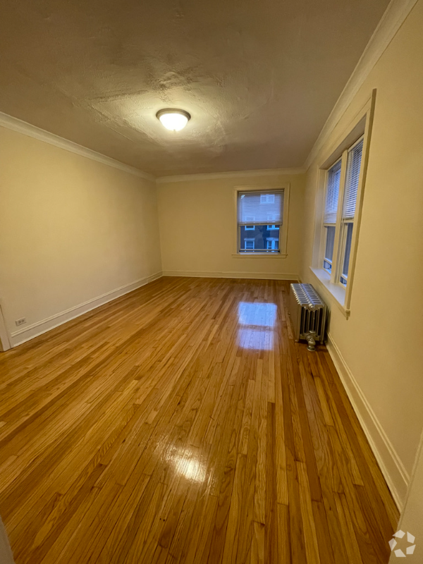Building Photo - 3357 N Monticello Ave