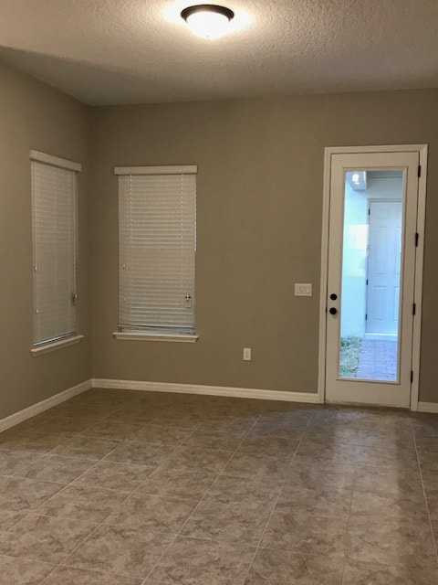 Building Photo - 12635 Salomon Cove Dr
