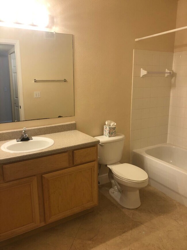 Building Photo - 2/2 with beautiful water views available n...