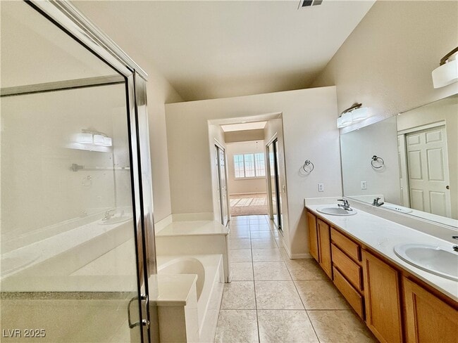 Building Photo - 273 Kyland Cove Ave