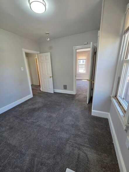 Building Photo - 432 S Chester Pike