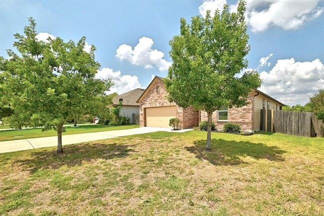 Building Photo - 173 Apricot Dr