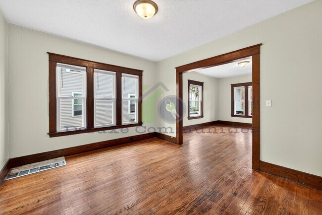 Building Photo - REMODELED 2 BEDROOM!! Move in Ready- Close to Cherry Hill
