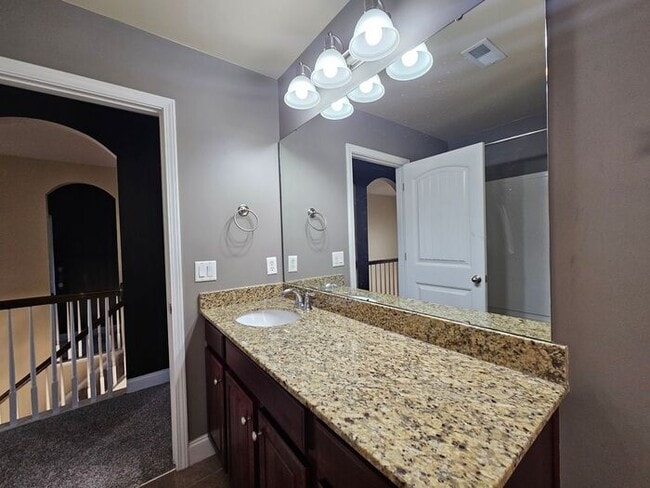 Building Photo - Beautiful Wellesley Home with a Corner Lot