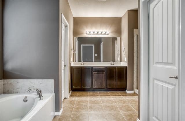 Building Photo - 9936 Copperhead Ln