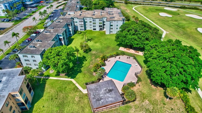 Building Photo - 9440 SW 8th St