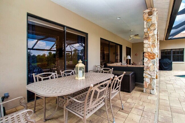 Building Photo - Palm Aire Fully Furnished Rental