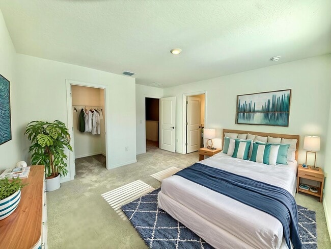 Building Photo - Riverside living redefined - 3Bedrooms/2.5Baths newly built townhome in Edgewater!