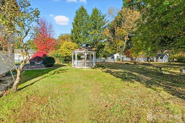 Building Photo - 35 Brooktree Rd