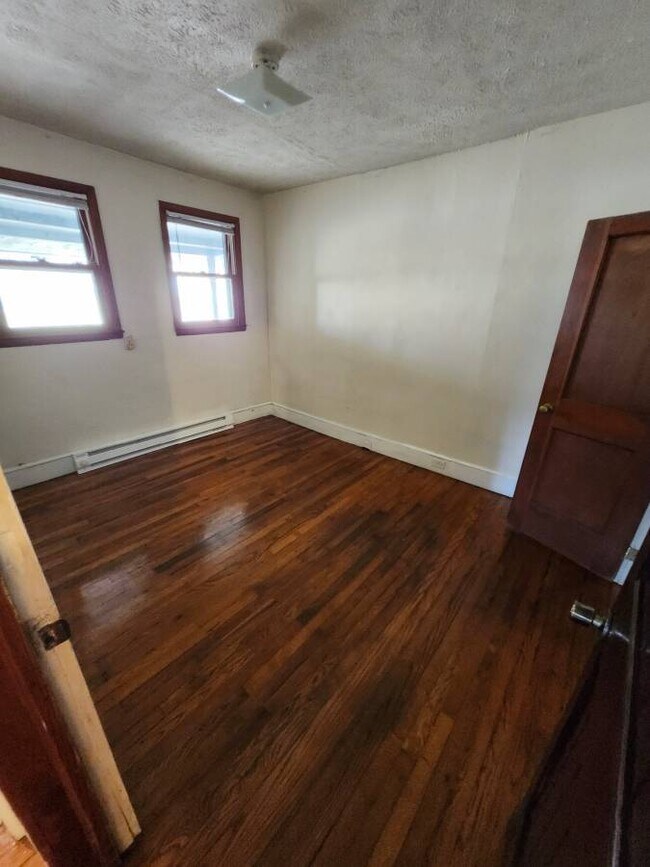 Building Photo - 155 Clement St