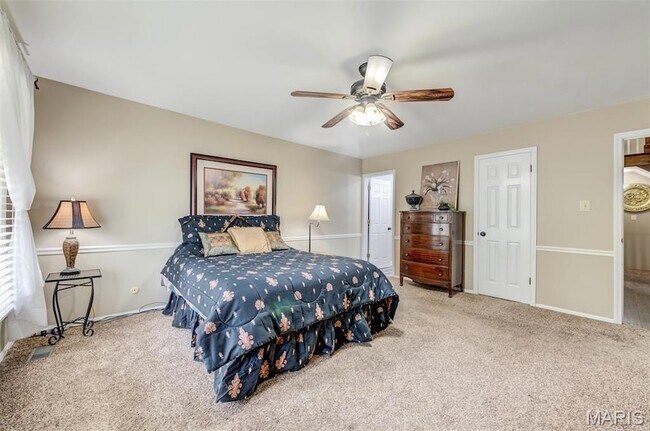 Building Photo - 14991 Broadmont Dr