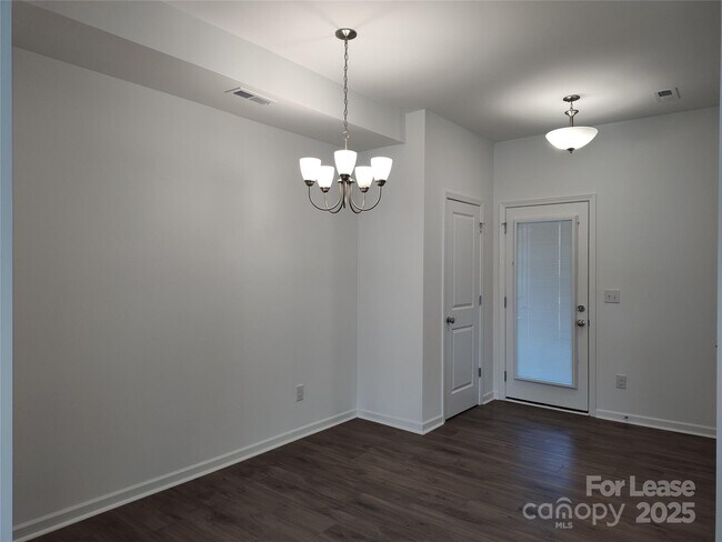 Building Photo - 10033 Guardian Dr