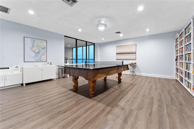 Building Photo - 6287 Bahia Del Mar Cir N