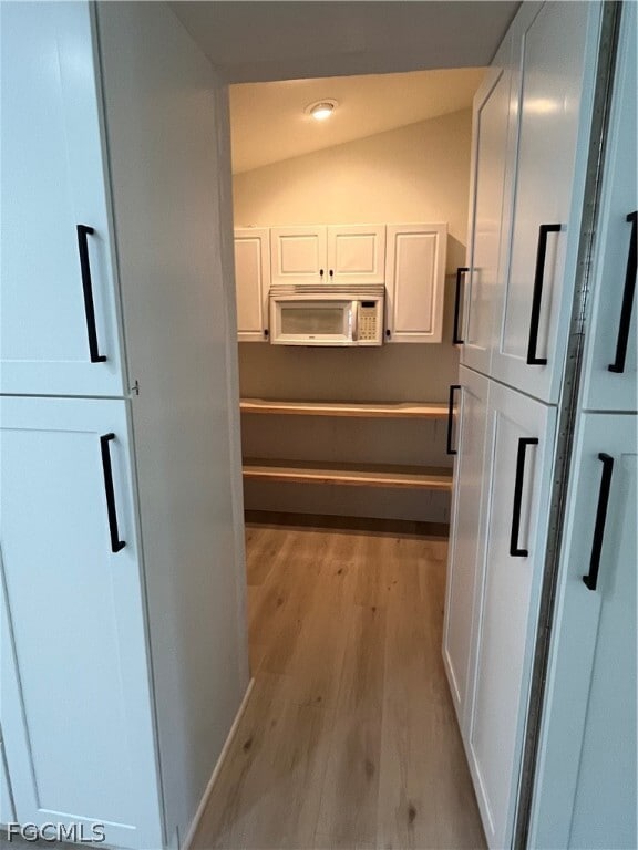 Building Photo - 1325 NE 5th Pl