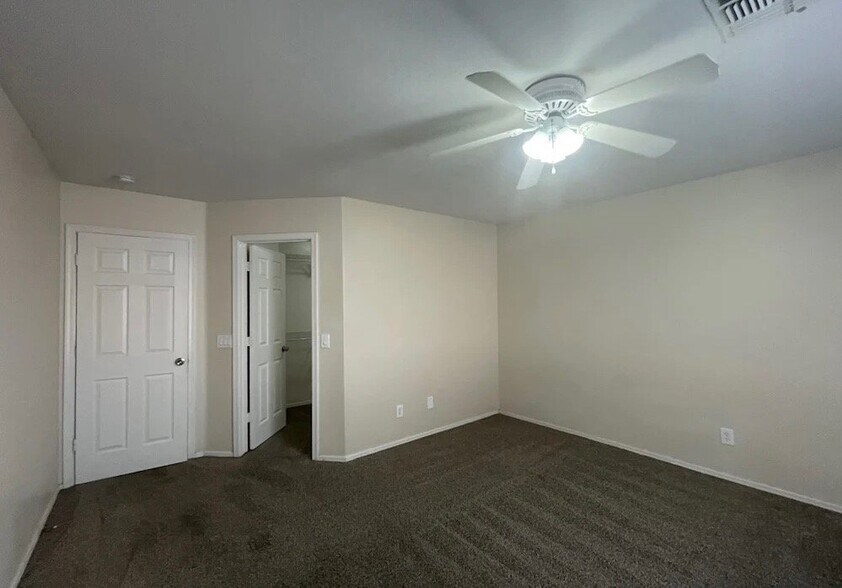 Building Photo - 675 S Barbee Way