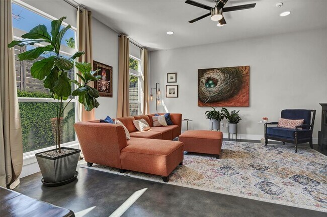 Building Photo - 3504 Clawson Rd