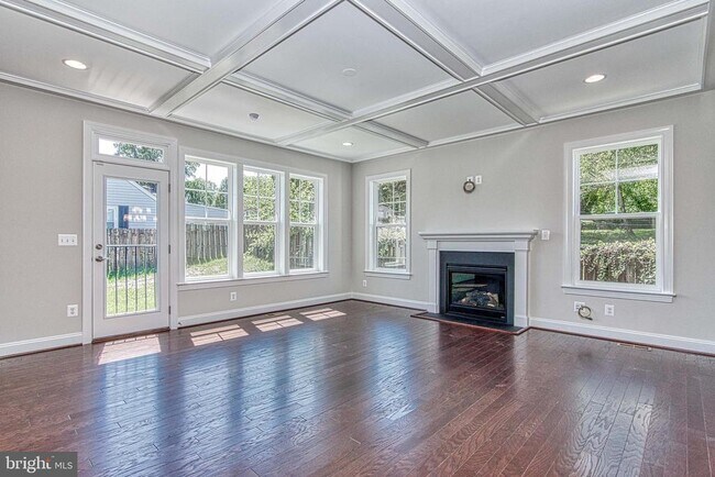 Building Photo - 3100 Greenway Blvd